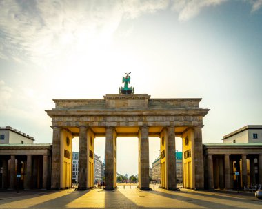 Brandenburg kapısı yaz günü, Berlin
