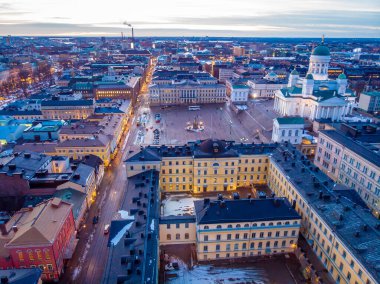 Helsinki 'nin Finlandiya' daki kış günbatımı manzarası