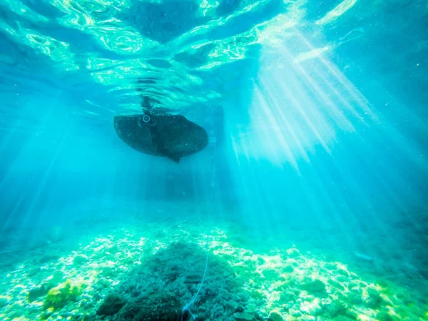 Undervands Udsigt Den Forankrede Turistbåd - Stock-foto