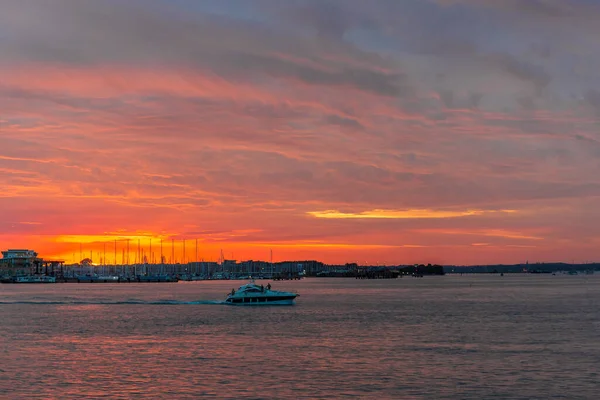 Yazın Günbatımında Portsmouth Ngiltere Deki Görüntüsü — Stok fotoğraf