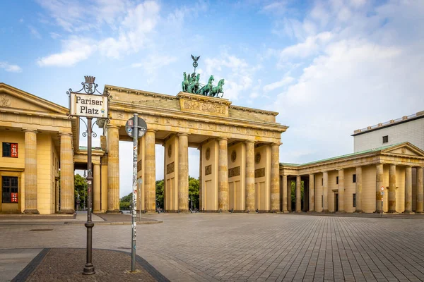 Brama Brandenburska Letni Dzień Berlin — Zdjęcie stockowe