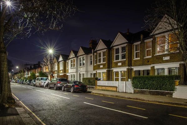 ロンドンの夜のチジック郊外 — ストック写真