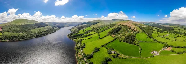 Vista Aérea Lago Parque Natural Brecon Beacons País Gales — Fotografia de Stock