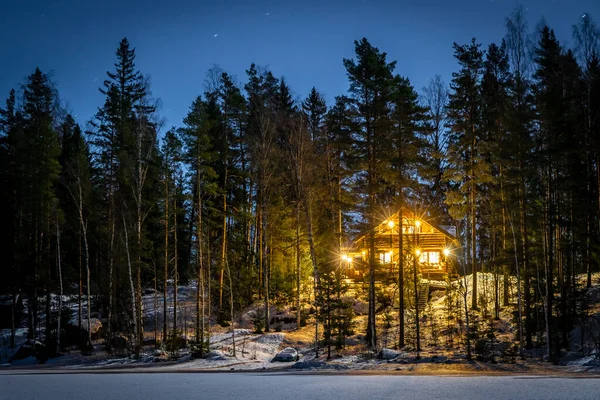 Maison Lac Dans Nuit Hiver — Photo