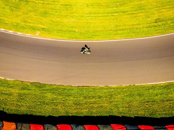 Luchtfoto Van Moto Racing Het Engelse Platteland — Stockfoto