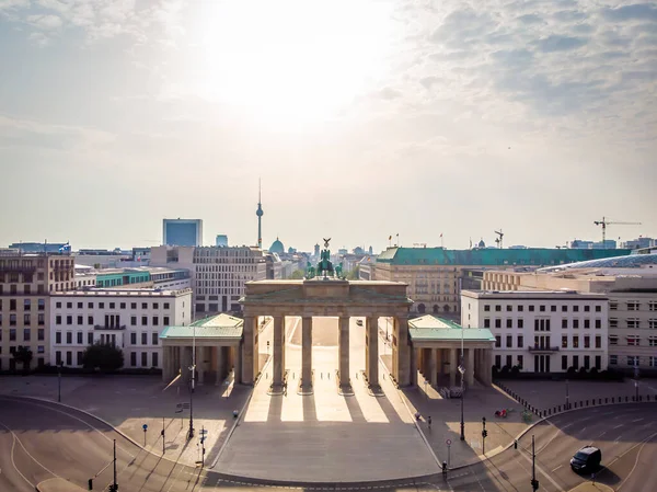 Πύλη Του Βρανδεμβούργου Μετά Την Ανατολή Του Ηλίου Καλοκαίρι Βερολίνο — Φωτογραφία Αρχείου
