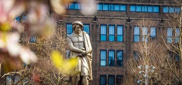 Rembrandtův Památník Rembrandtpleinu Amsterdamu Nizozemsko — Stock fotografie