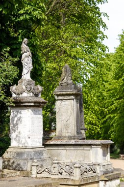 Baharda Nunhead mezarlığı