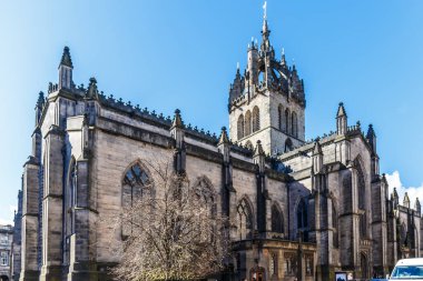 İlkbaharda Edinburgh 'un eski merkezi