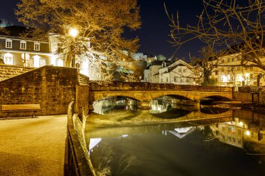 Geceleyin Grund, Lüksemburg