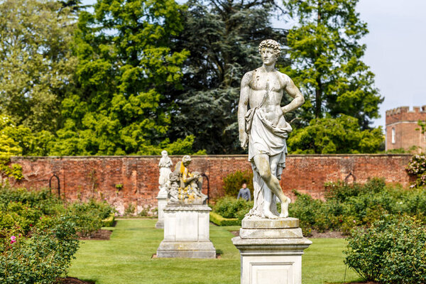 Sculpture in Rose garden of Hampton Court