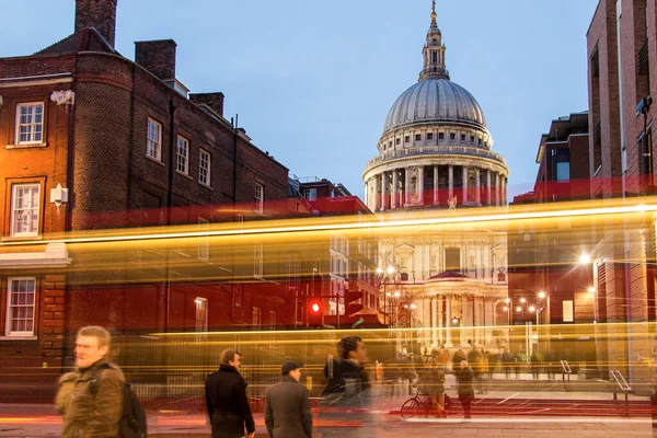 ロンドンの街の夜景 — ストック写真