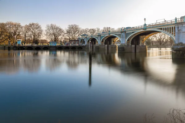 Richmond Hosszú Expozíció Téli Reggel London Egyesült Királyság — Stock Fotó