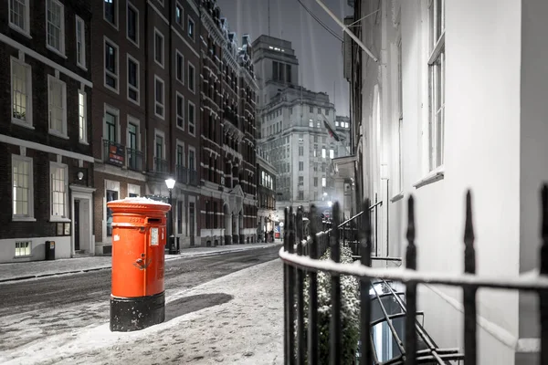 ウェストミンスターで雪の夜 ロンドン イギリス — ストック写真