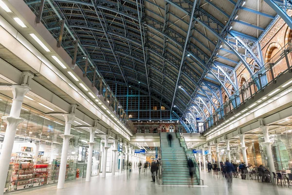 Interior Estação Pankras Noite Londres Reino Unido — Fotografia de Stock