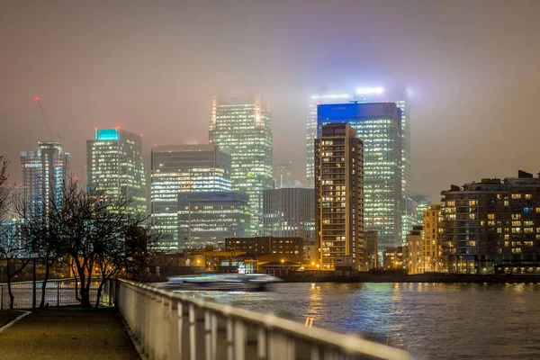 Skyskrapor Natten London Storbritannien — Stockfoto