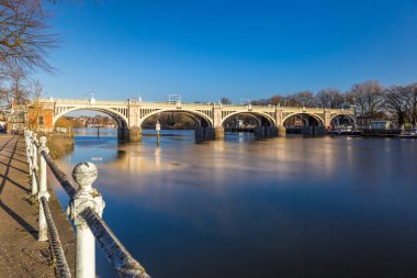 Richmond kış sabahı, Londra, İngiltere 'de uzun süre maruz kalma üzerine