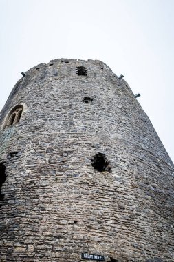 Kasvetli bir günde Pemboke kalesinin manzarası, Galler