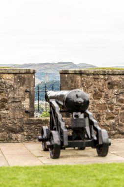 Yaz aylarında Stirling kalesinde top mermisi, İskoçya, İngiltere
