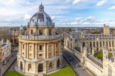 St. Mary Üniversitesi Kilisesi Bakire Meryem, Oxford