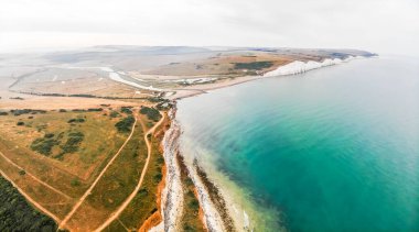 İngiltere 'nin Southy Downs kentindeki yedi kız kardeşin hava görüntüsü.