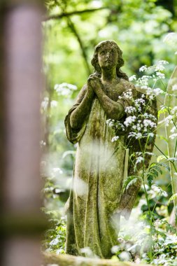 Baharda Nunhead mezarlığı