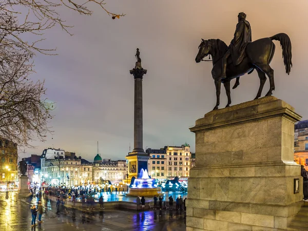 Larga Exposición Trafalgar Square Iluminado Londres Reino Unido — Foto de Stock