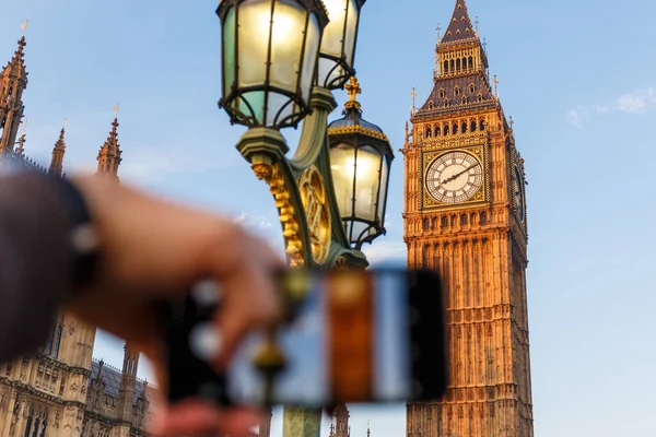 Tirando Postando Foto Big Ben Manhã Inverno Londres — Fotografia de Stock