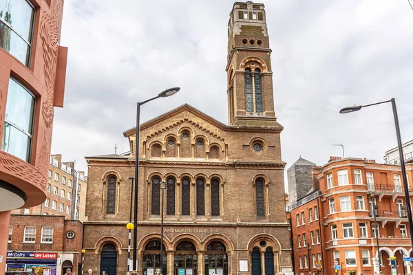 Westminster Kilisesi bulutlu bir gün, İngiltere