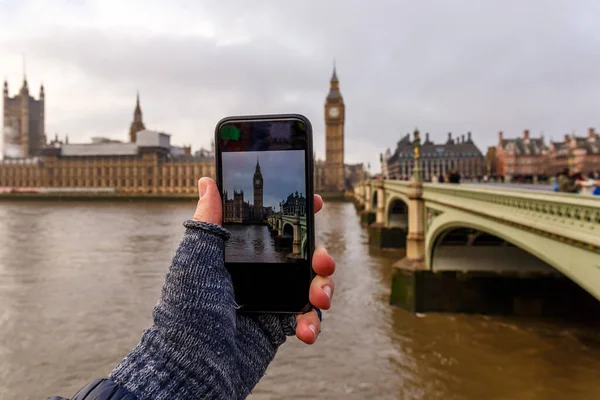 Taking Posting Photo Big Ben Winter Morning London — Stock Photo, Image