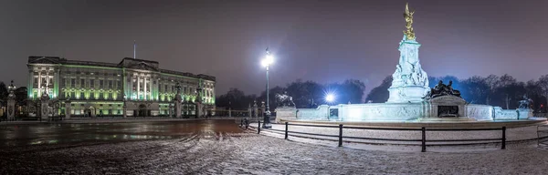 Buckingham Palace Snow Night Londra Regno Unito — Foto Stock