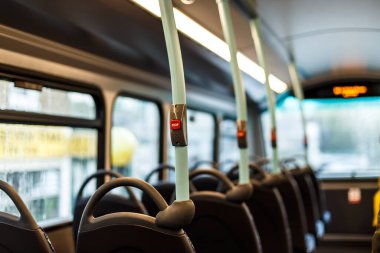Dur düğmesi çift katlı otobüs, Londra 'da