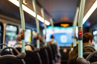 Dur düğmesi çift katlı otobüs, Londra 'da