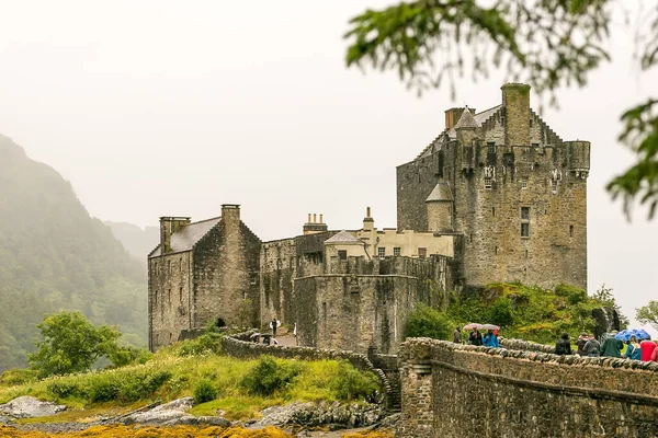 Eilean Donan Castle Highlands Mountains Scotland — Foto Stock