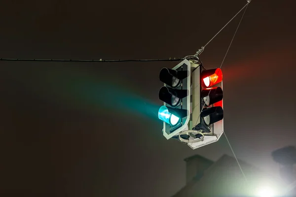 Luzes Trânsito Durante Noite Áustria — Fotografia de Stock