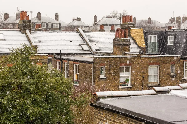 伦敦郊区 冬季大雪天 — 图库照片