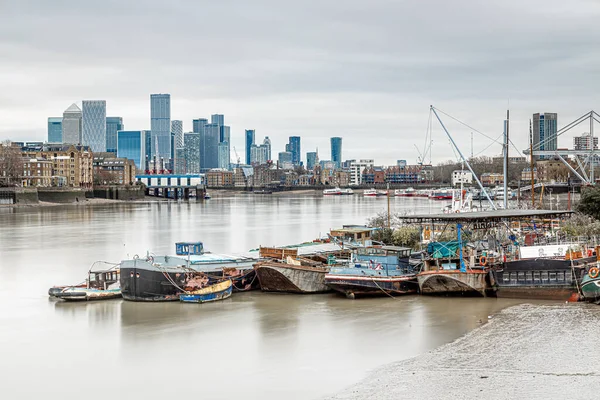 Canary Wharf Uzun Soluklu Görüntüsü Londra Nın Çeyreği Ngiltere — Stok fotoğraf
