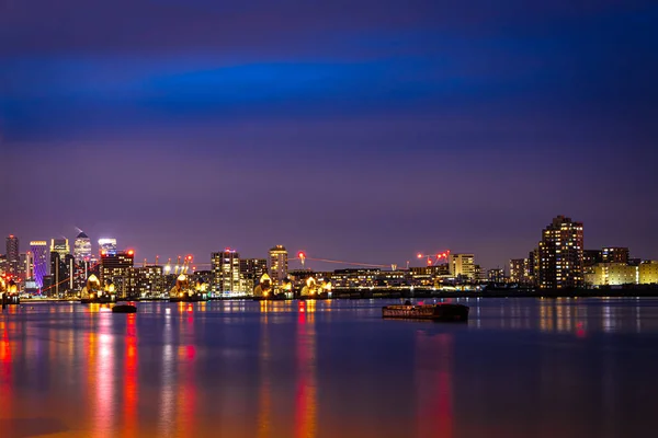 Long Exposure View Canary Wharf Thames Barrier London — Stock Photo, Image