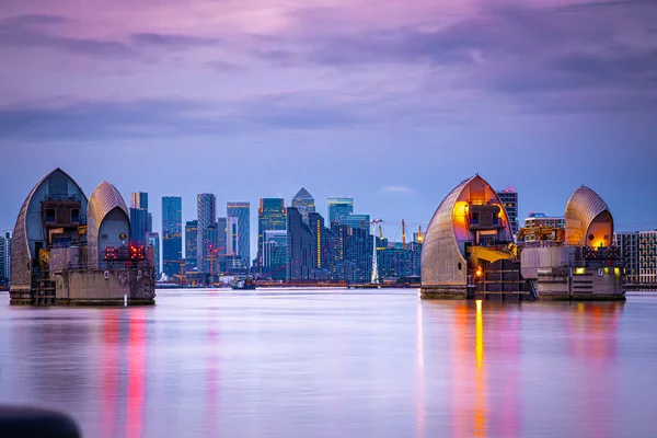 Long Exposure View Canary Wharf Thames Barrier Londen Verenigd Koninkrijk — Stockfoto