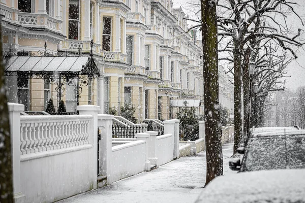 Mașină Sub Furtuna Zăpadă 2021 Londra Anglia Marea Britanie — Fotografie, imagine de stoc