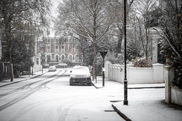 Mașină Sub Furtuna Zăpadă 2021 Londra Anglia Marea Britanie — Fotografie, imagine de stoc
