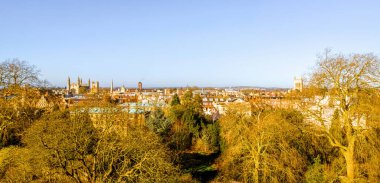 Cambridge 'deki Kings Koleji' nin hava görüntüsü, İngiltere 'nin doğusundaki River Cam üzerinde bir şehir.
