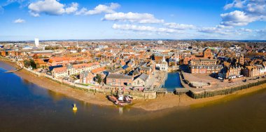 Norfolk, İngiltere 'de bir liman ve pazar kasabası olan King' s Lynn 'in hava manzarası.