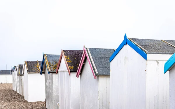 View Colorful Cabin Seaside England — Stockfoto