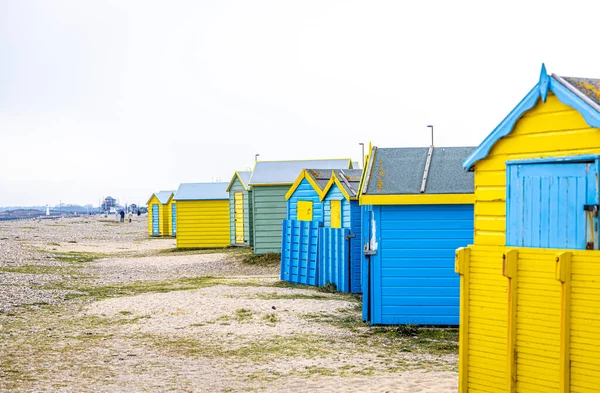 View Colorful Cabin Seaside England — Stockfoto