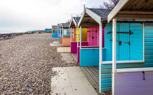 View Colorful Cabin Seaside England — Stockfoto