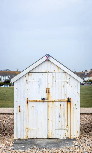 View Colorful Cabin Seaside England — Stockfoto