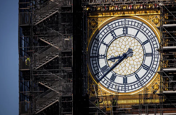 Torre Relógio Big Ben Restaurada Com Mostradores Ponteiros Relógio Pintados — Fotografia de Stock