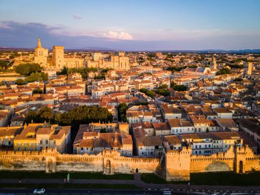 Avignon 'un hava manzarası, güneydoğu Frances Provence bölgesinde bir şehir.
