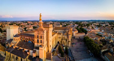 Avignon 'un hava manzarası, güneydoğu Frances Provence bölgesinde bir şehir.